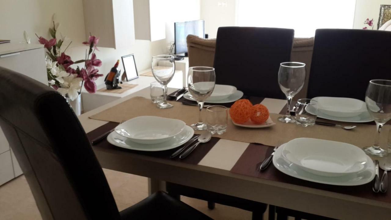 Casa Del Sol Apartment เบรา ภายนอก รูปภาพ